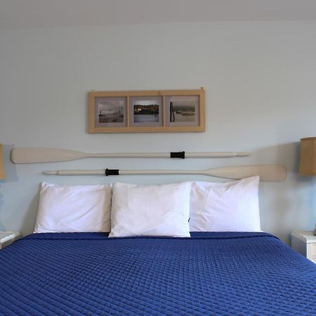 Bucksport Inn Екстериор снимка