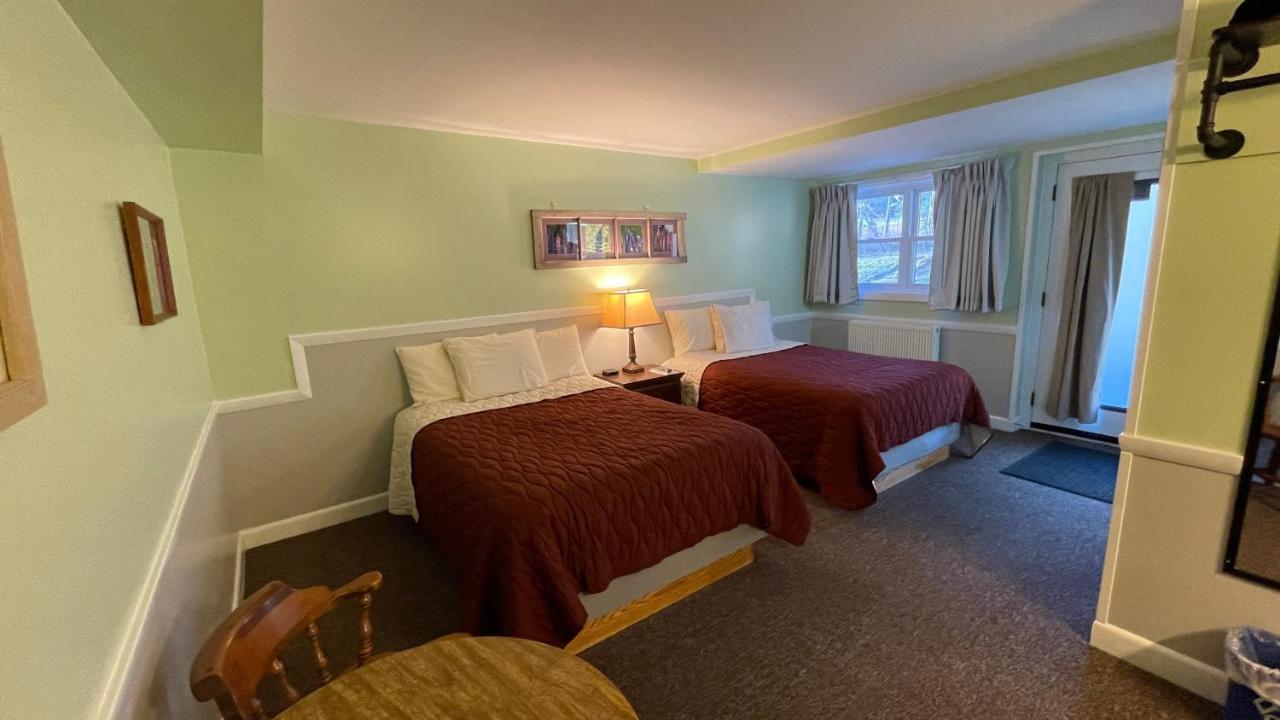 Bucksport Inn Екстериор снимка