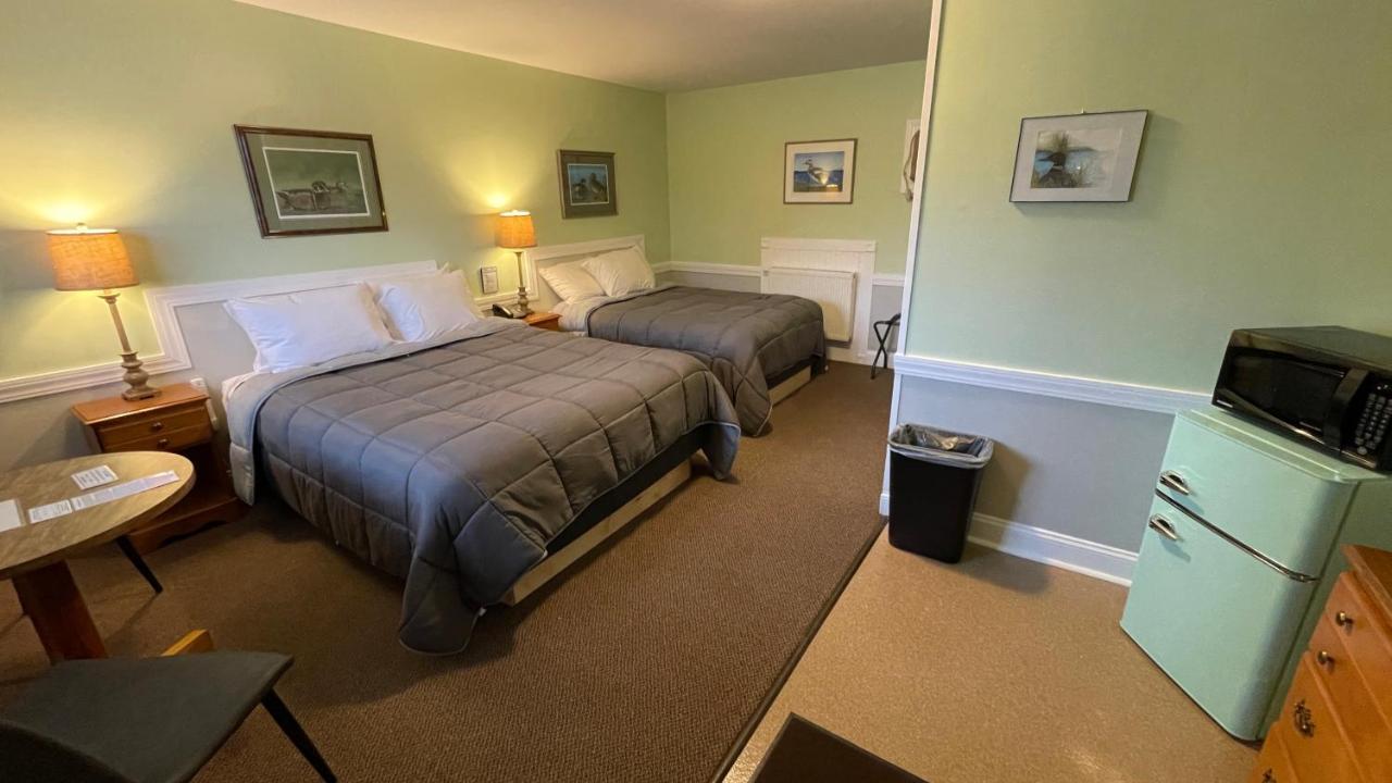 Bucksport Inn Екстериор снимка