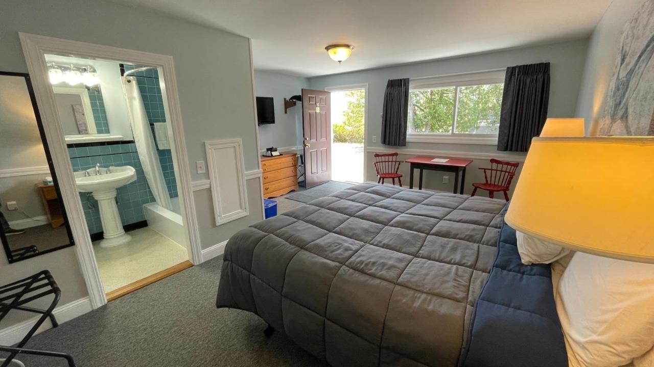 Bucksport Inn Екстериор снимка