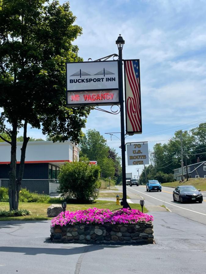 Bucksport Inn Екстериор снимка